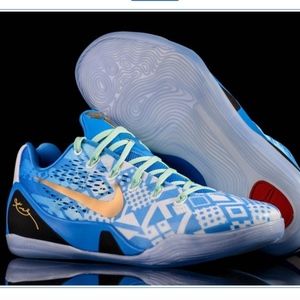 Kobe 9 EM Low Hyper Cobalt Nike
